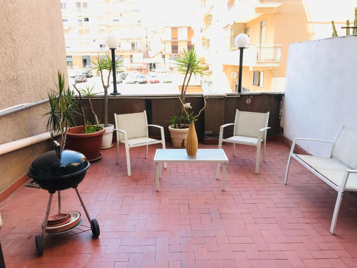 Miseria E Nobilta Hotel Giarre Bagian luar foto