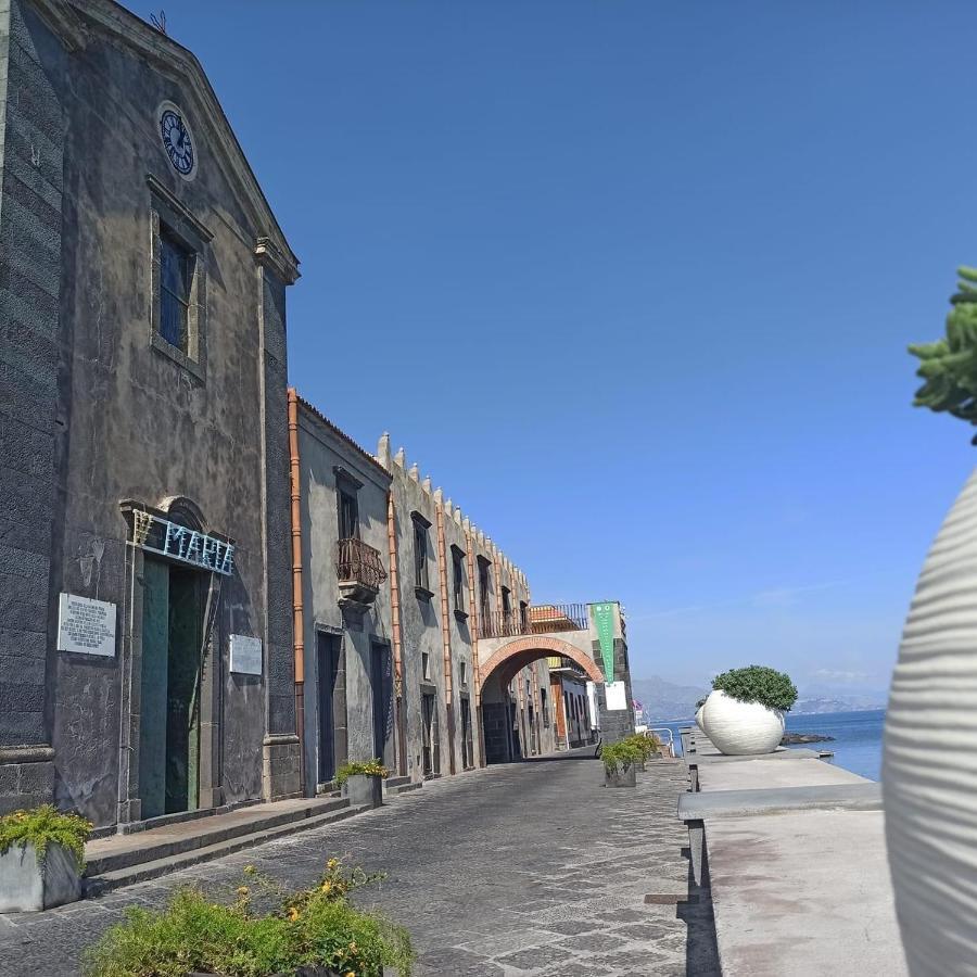 Miseria E Nobilta Hotel Giarre Bagian luar foto