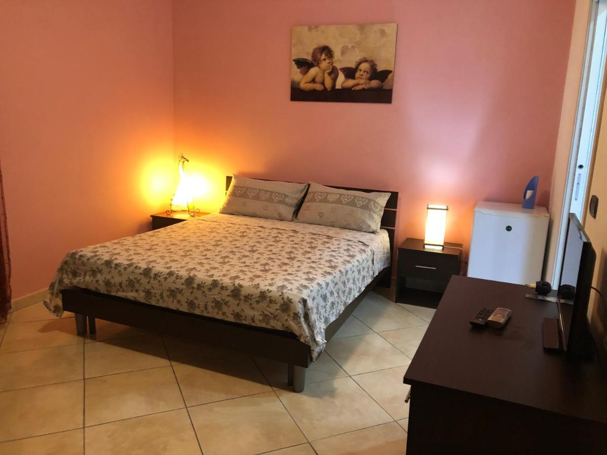 Miseria E Nobilta Hotel Giarre Bagian luar foto