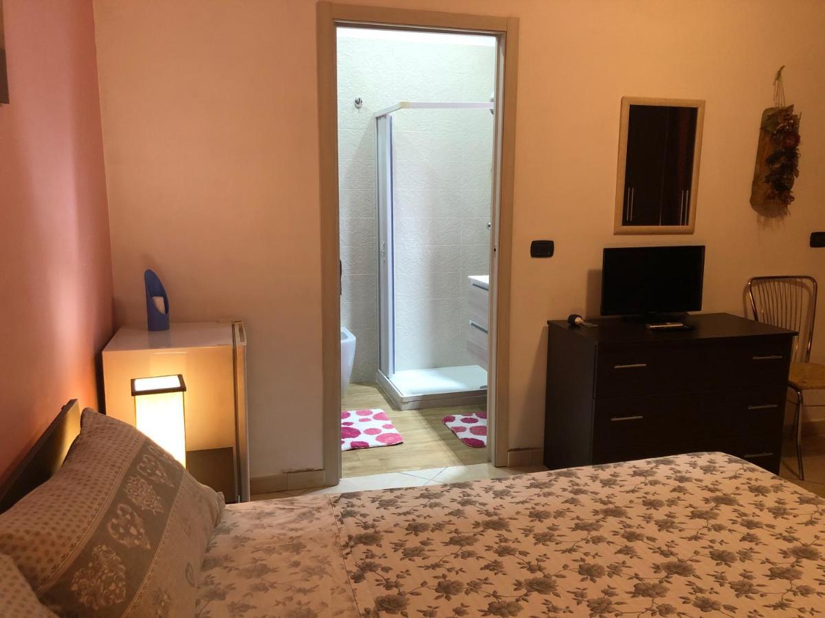 Miseria E Nobilta Hotel Giarre Bagian luar foto