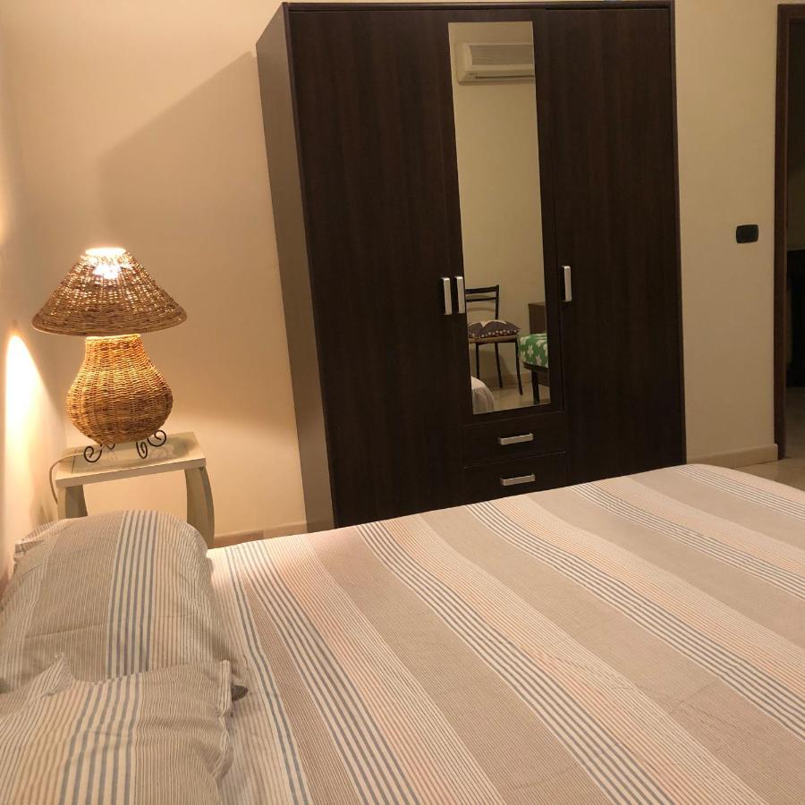 Miseria E Nobilta Hotel Giarre Bagian luar foto