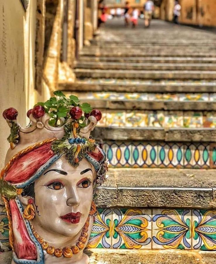 Miseria E Nobilta Hotel Giarre Bagian luar foto