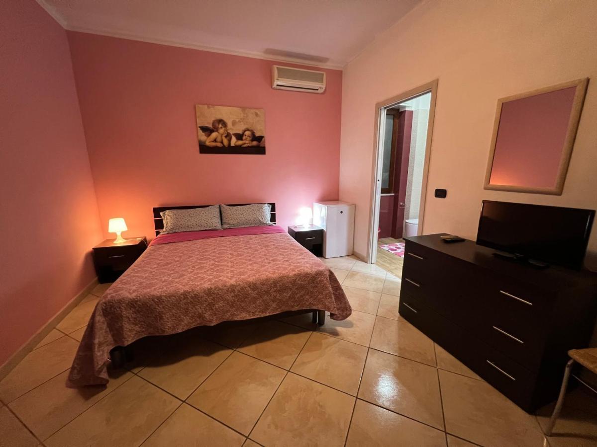 Miseria E Nobilta Hotel Giarre Bagian luar foto