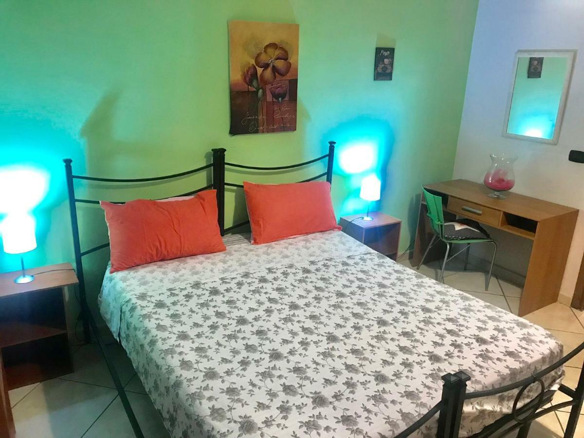 Miseria E Nobilta Hotel Giarre Bagian luar foto