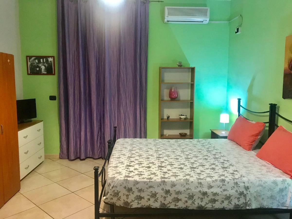 Miseria E Nobilta Hotel Giarre Bagian luar foto